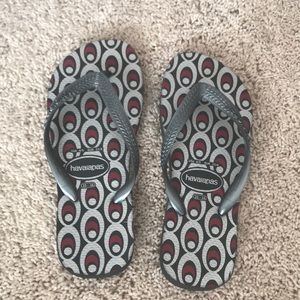Silver Havianas flip-flops